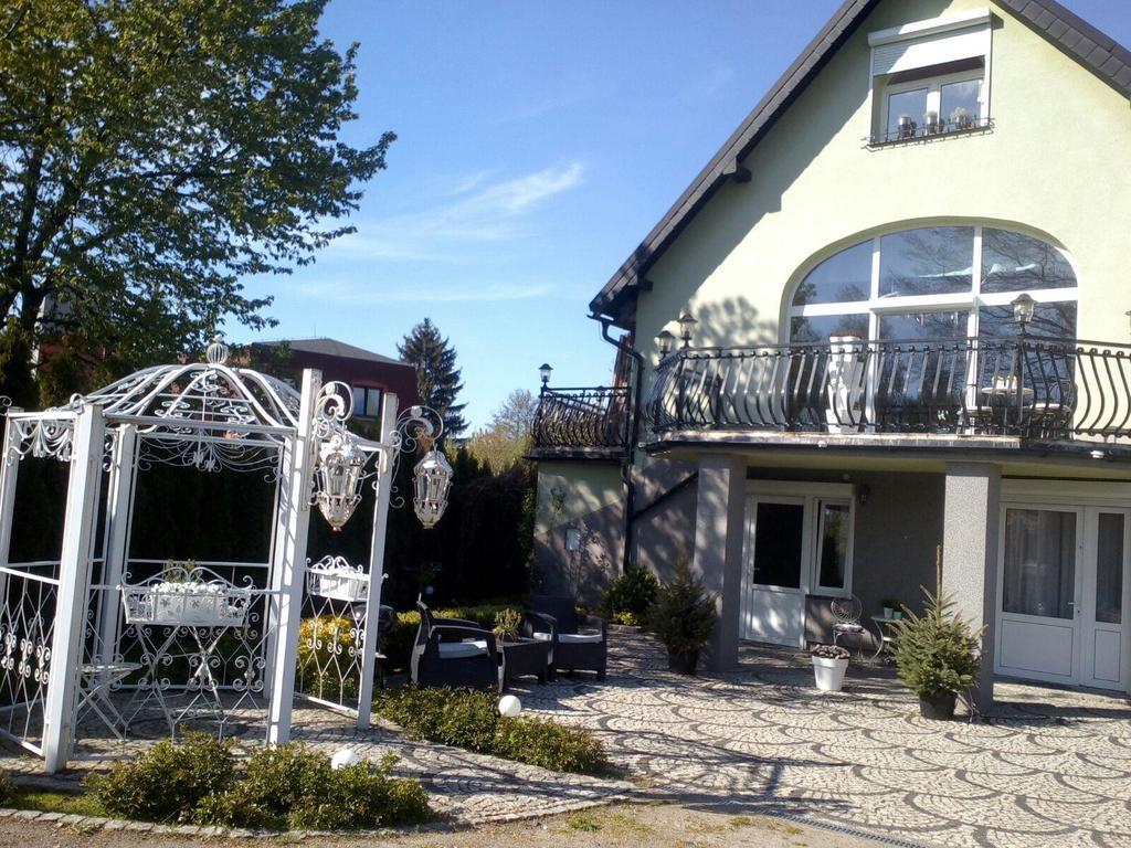 Mizerowka Guest House 쿠도바-즈루이 외부 사진